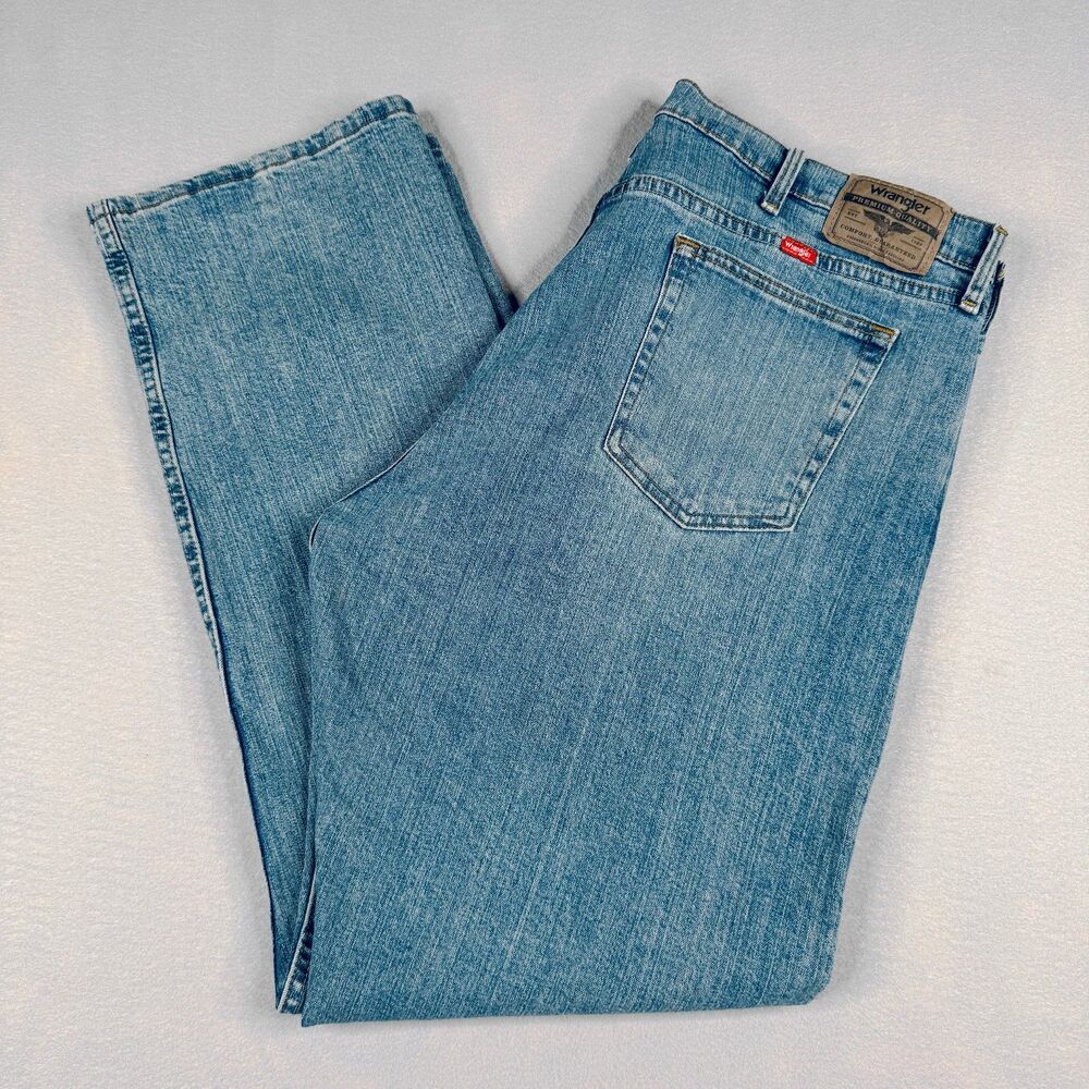 Wrangler Men's Five Star Premium Denim Comfort Stretch Relaxed Fit Jeans , 38x32